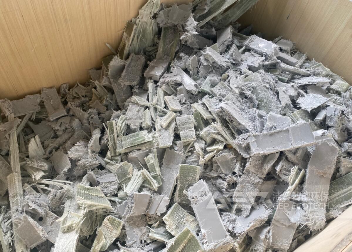 破碎后玻璃鋼管道