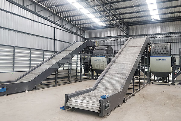 一臺廢舊輪胎破碎機(jī)多少錢？