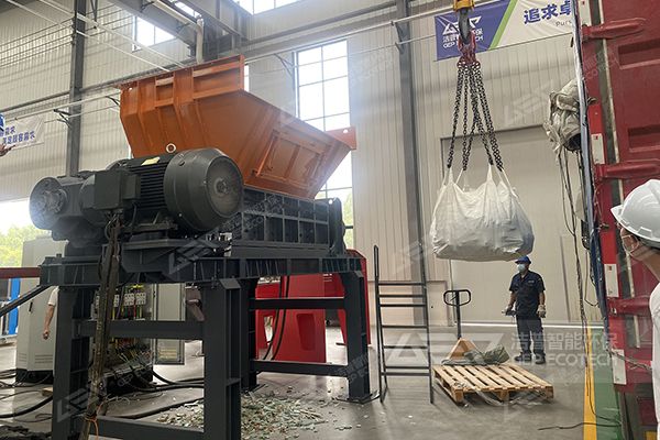 玻璃鋼撕碎機(jī)