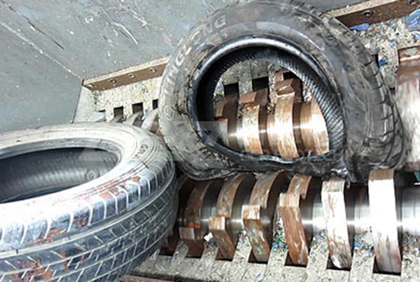 潔普智能鋼絲分離機(jī)在廢舊輪胎回收方面的應(yīng)用