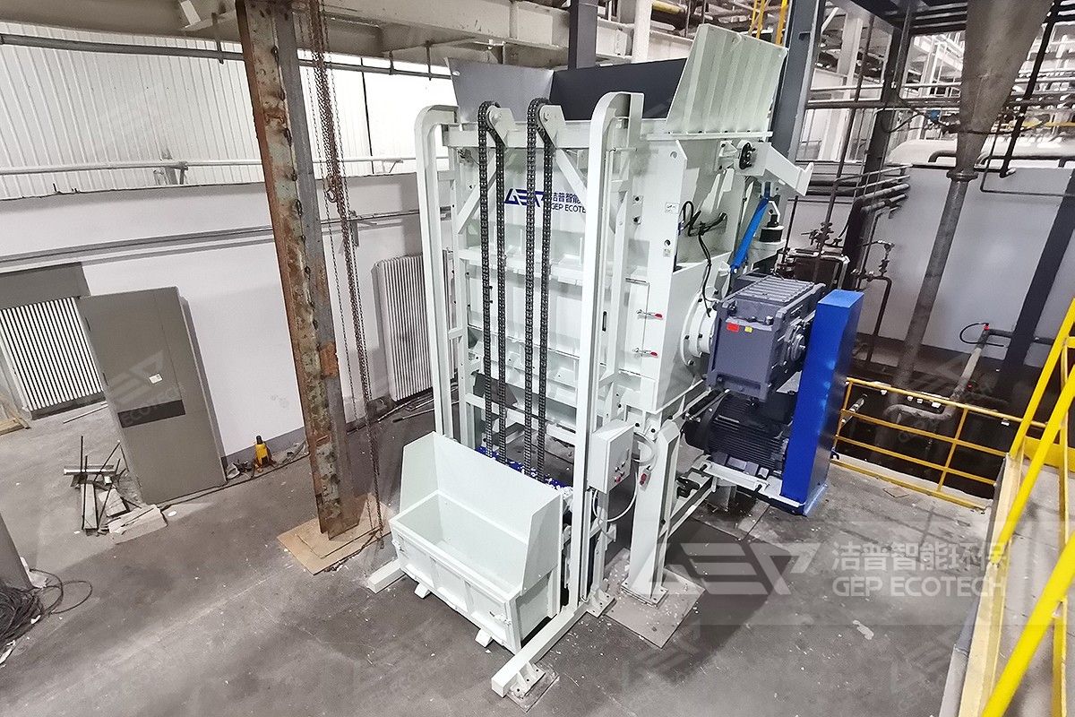 固廢處置現(xiàn)場(chǎng)