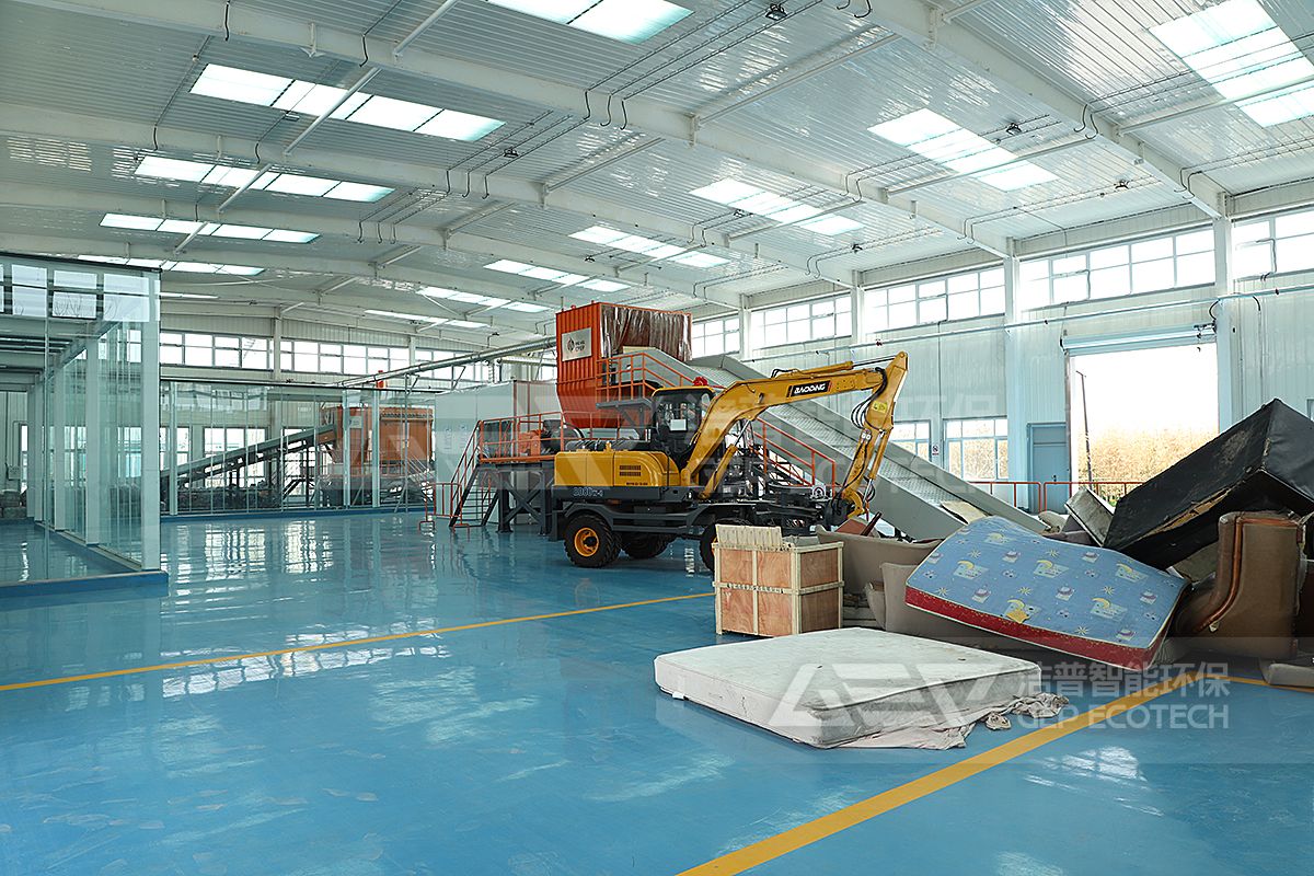 固廢垃圾處理現(xiàn)場(chǎng)