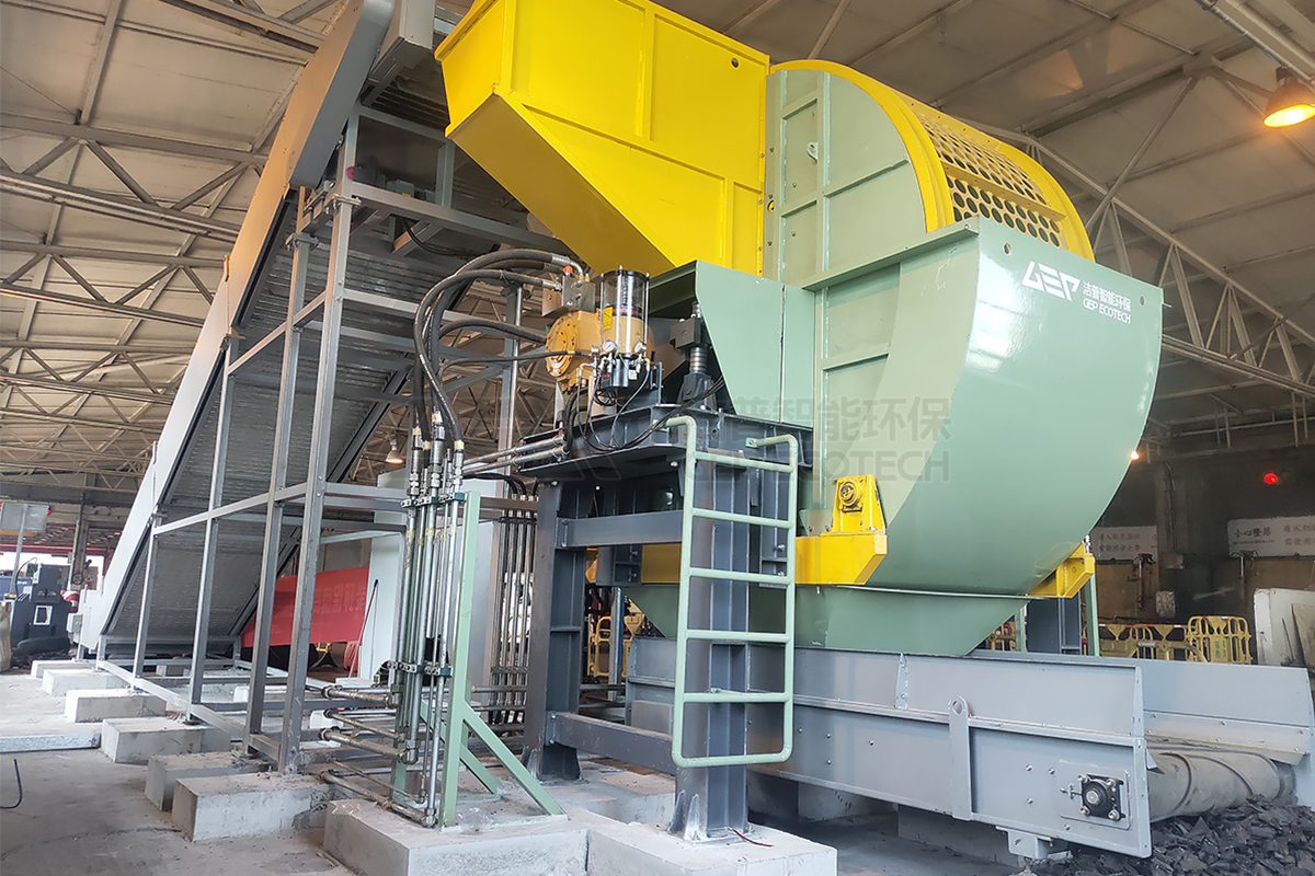 廢舊輪胎破碎機(jī)