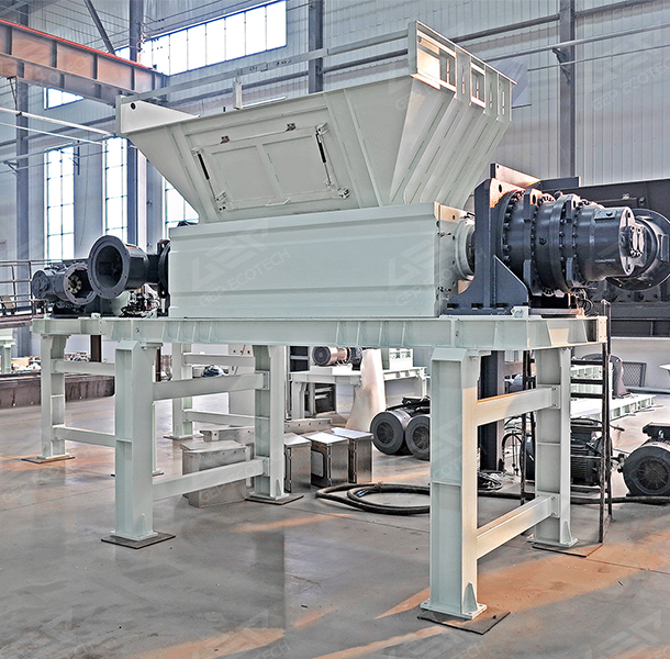 潔普環(huán)保智能化撕碎機設備