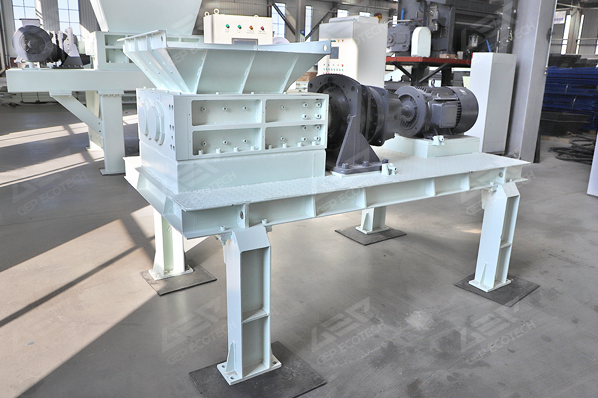 雙軸剪切式破碎機(jī)