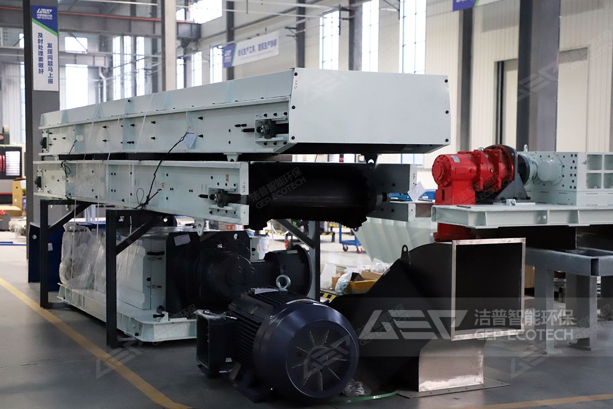 PVC塑料撕碎機(jī)設(shè)備