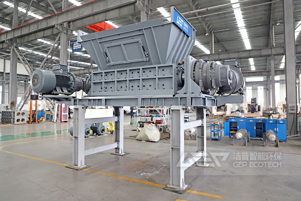 雙軸工業(yè)垃圾撕碎機(jī)