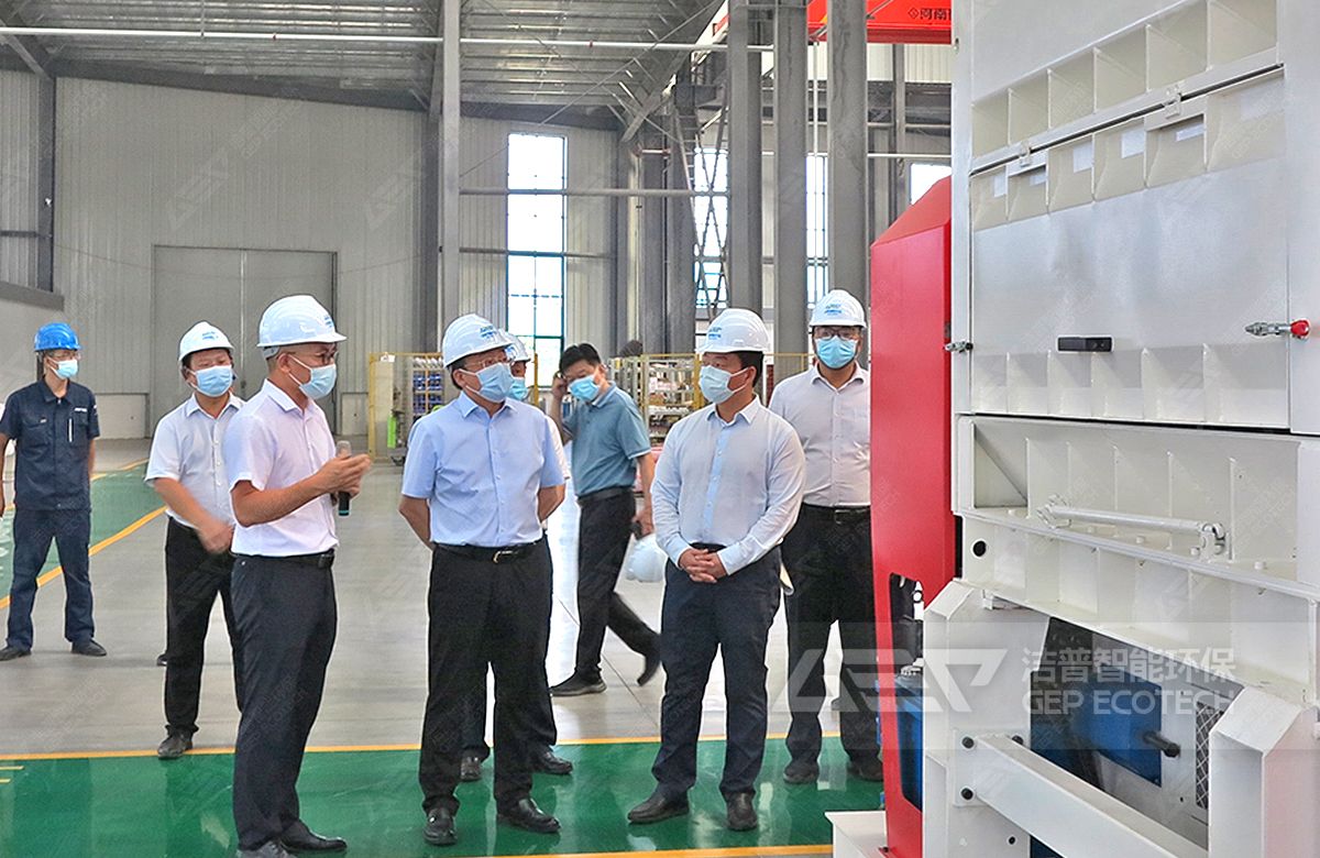 領(lǐng)導(dǎo)調(diào)研