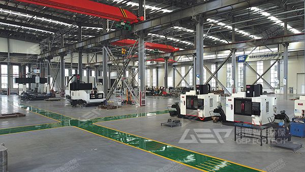 固廢處理設(shè)備生產(chǎn)車(chē)間