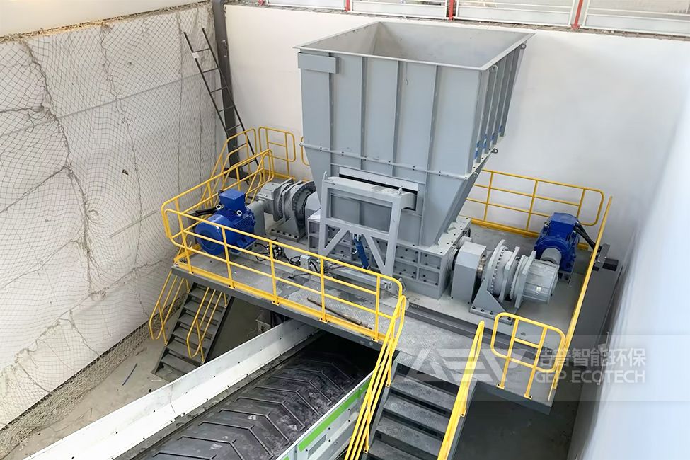 雙軸工業(yè)垃圾撕碎機(jī)