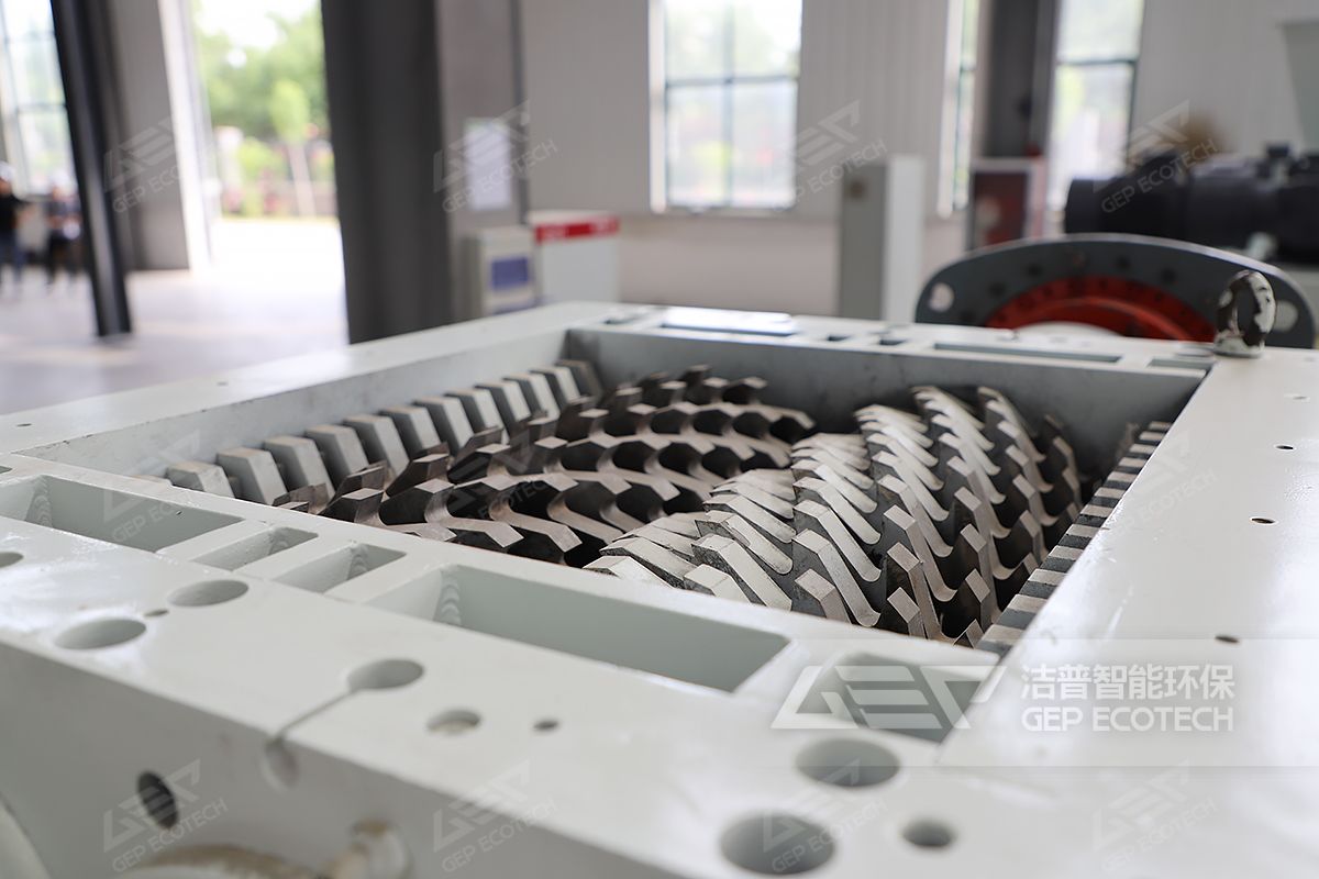 雙軸撕碎機(jī)