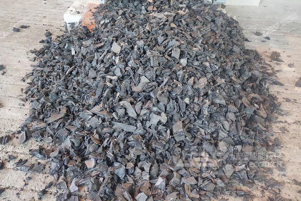 澳門廢舊輪胎破碎處理生產(chǎn)線項目