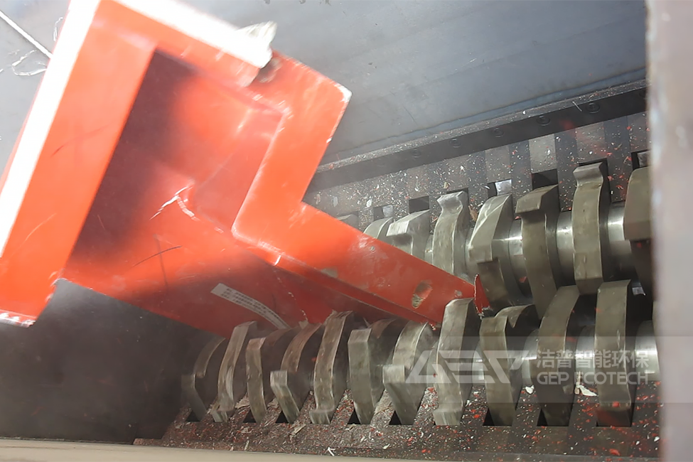 深圳玻璃鋼破碎處置項(xiàng)目