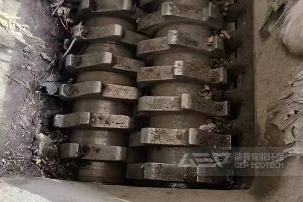 雙軸剪切式撕碎機(jī)220704